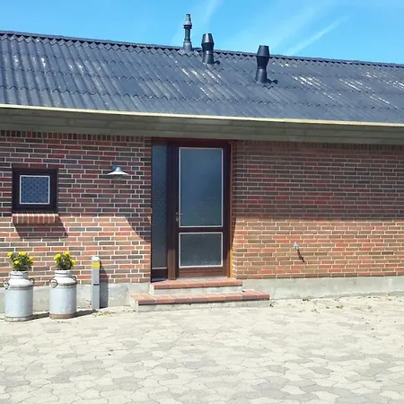 Apartment Lejlighed I Roligt Villakvarter.